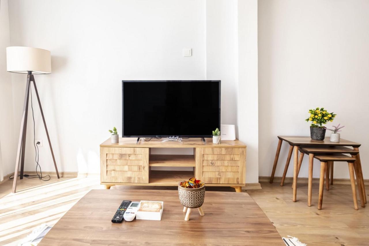 Lovely Flat Near Shore And Trendy Spots In Kadikoy Istanboel Buitenkant foto